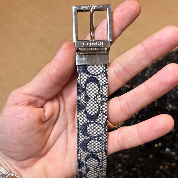 Coach Accessories - Vintage Coach Navy and Grey Signature Belt Size M